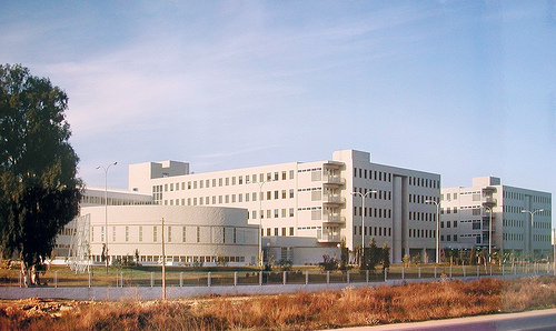 El TSJA declara nula la fusión hospitalaria de Huelva